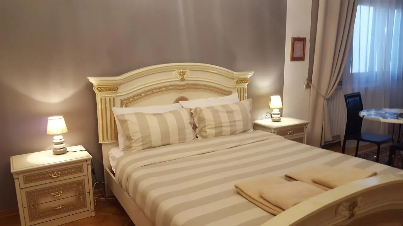 B&B In Arena L' Opera Werona 0*,