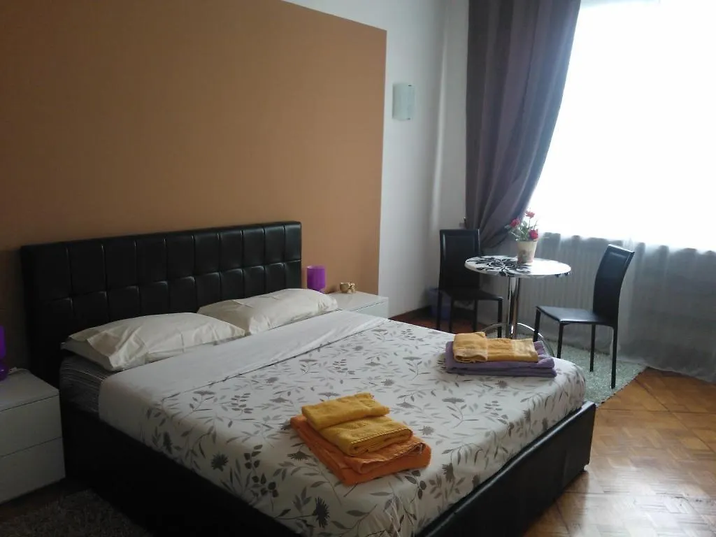 B&B In Arena L' Opera Werona Nocleg ze śniadaniem
